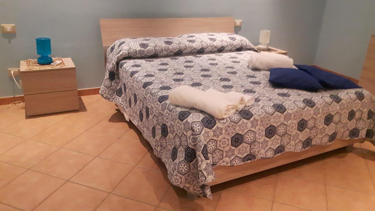 קאסטלמארה דל גולפו Villa Plaia מראה חיצוני תמונה