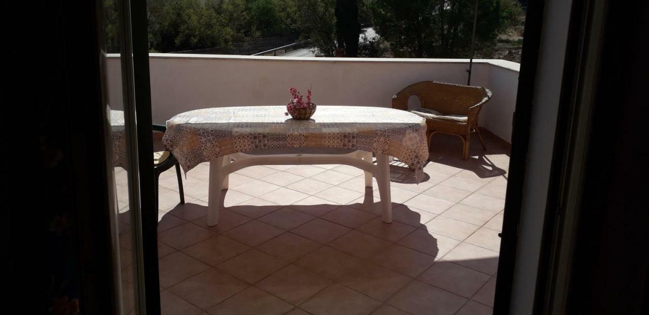 קאסטלמארה דל גולפו Villa Plaia מראה חיצוני תמונה